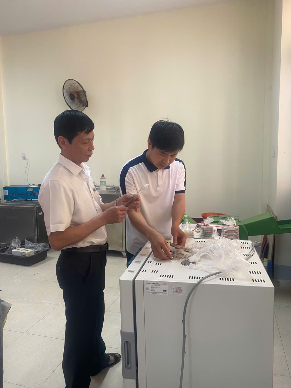 nấm_trắng.jpg